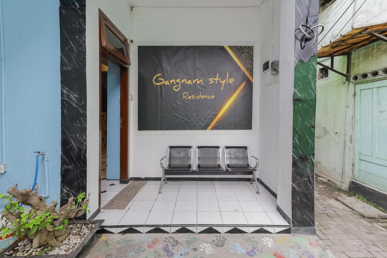 Reddoorz Near Mayapada Hospital สุราบายา ภายนอก รูปภาพ